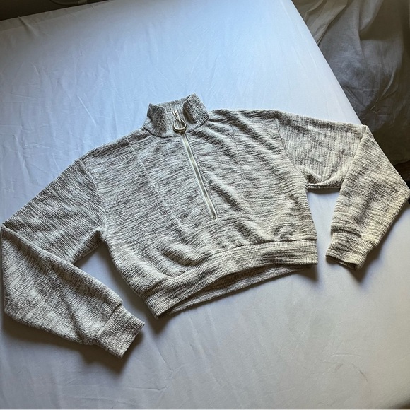 DIVINE HERITAGE tan tweed gold hardware zipper cropped boxy polo sweater - Picture 1 of 6